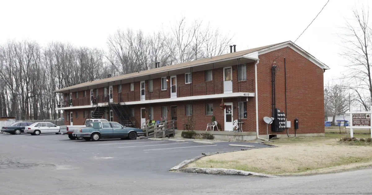 Home Pinecroft Apartments